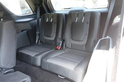 2019 Ford Explorer XLT   - Photo 14 - Newark, NJ 07104