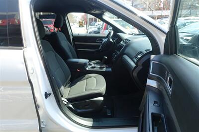2019 Ford Explorer XLT   - Photo 15 - Newark, NJ 07104