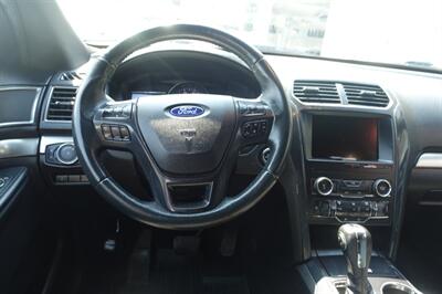 2019 Ford Explorer XLT   - Photo 13 - Newark, NJ 07104