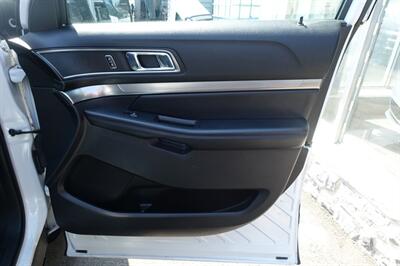 2019 Ford Explorer XLT   - Photo 16 - Newark, NJ 07104