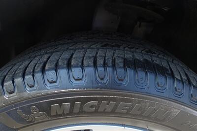 2019 Ford Explorer XLT   - Photo 24 - Newark, NJ 07104