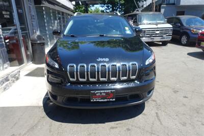 2017 Jeep Cherokee Latitude - Photo 2 - Newark, NJ 07104