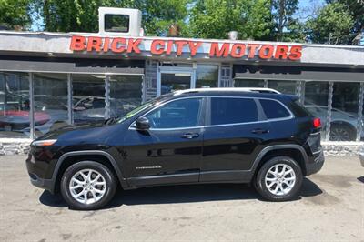 2017 Jeep Cherokee Latitude - Photo 4 - Newark, NJ 07104