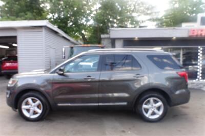 2016 Ford Explorer XLT - Photo 4 - Newark, NJ 07104