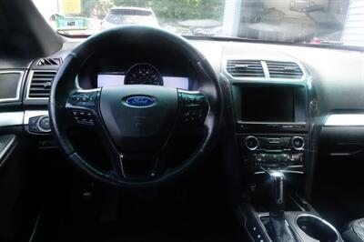 2016 Ford Explorer XLT - Photo 13 - Newark, NJ 07104