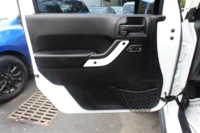 2015 Jeep Wrangler Altitude   - Photo 10 - Newark, NJ 07104