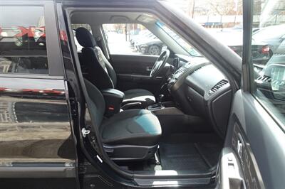 2012 Kia Soul !   - Photo 14 - Newark, NJ 07104