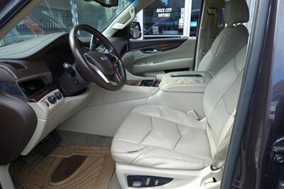 2015 Cadillac Escalade   - Photo 13 - Newark, NJ 07104