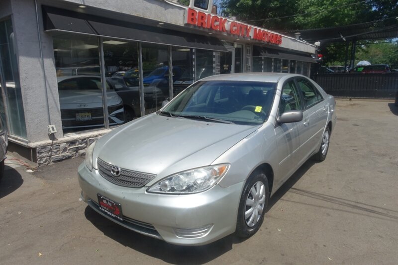 2005 Toyota Camry Standard  