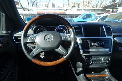 2013 Mercedes-Benz GL 550 4MATIC   - Photo 13 - Newark, NJ 07104