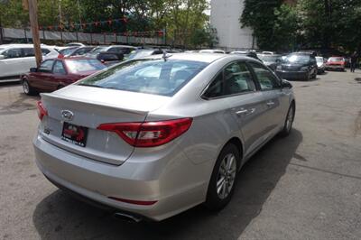 2017 Hyundai SONATA - Photo 8 - Newark, NJ 07104