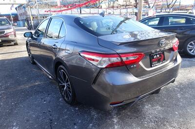 2020 Toyota Camry SE   - Photo 6 - Newark, NJ 07104