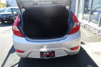 2017 Hyundai ACCENT SE   - Photo 20 - Newark, NJ 07104