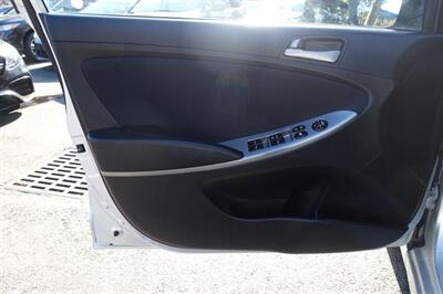 2017 Hyundai ACCENT SE   - Photo 10 - Newark, NJ 07104