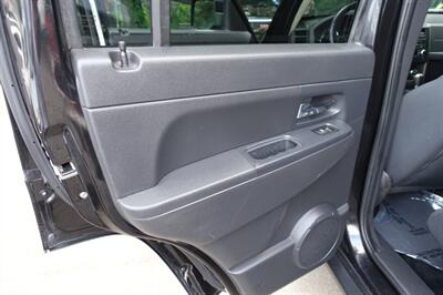 2012 Jeep Liberty Sport   - Photo 12 - Newark, NJ 07104