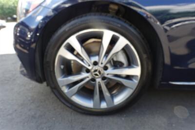 2018 Mercedes-Benz C 300 4MATIC   - Photo 22 - Newark, NJ 07104