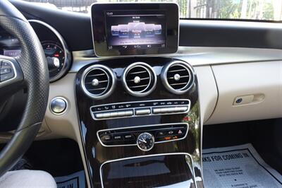 2018 Mercedes-Benz C 300 4MATIC   - Photo 18 - Newark, NJ 07104