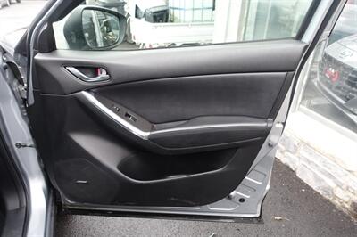 2016 Mazda CX-5 Grand Touring - Photo 15 - Newark, NJ 07104