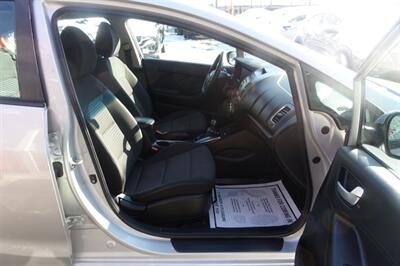 2017 Kia Forte EX   - Photo 14 - Newark, NJ 07104