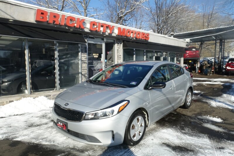 2017 Kia Forte EX  