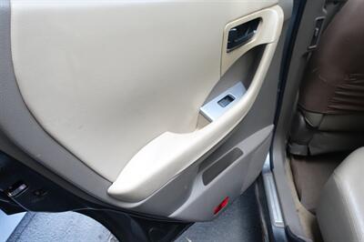 2005 Nissan Murano S - Photo 12 - Newark, NJ 07104