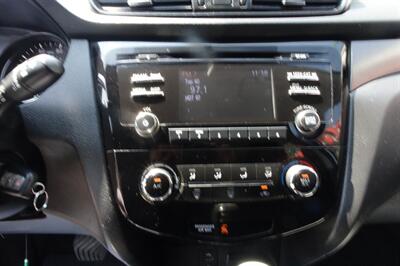 2018 Nissan Rogue Sport S   - Photo 18 - Newark, NJ 07104