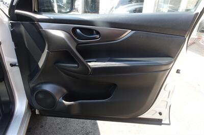 2018 Nissan Rogue Sport S   - Photo 15 - Newark, NJ 07104