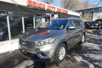 2017 Kia Sorento LX - Photo 1 - Newark, NJ 07104