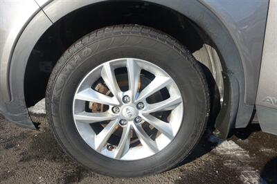 2017 Kia Sorento LX - Photo 21 - Newark, NJ 07104