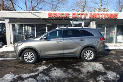 2017 Kia Sorento LX - Photo 4 - Newark, NJ 07104