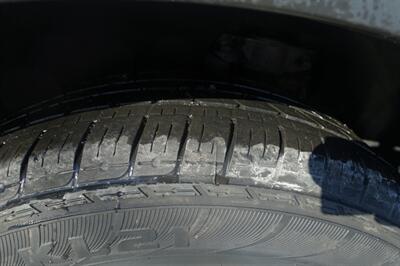 2017 Kia Sorento LX - Photo 24 - Newark, NJ 07104