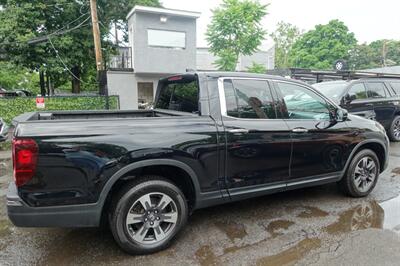 2017 Honda Ridgeline Touring   - Photo 5 - Newark, NJ 07104