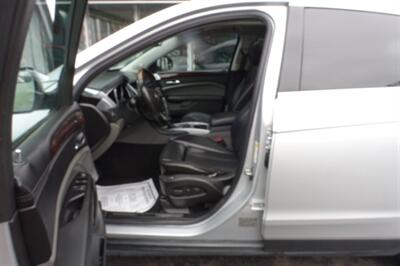 2011 Cadillac SRX Luxury   - Photo 9 - Newark, NJ 07104