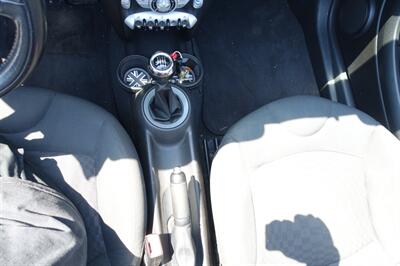2009 MINI Cooper   - Photo 18 - Newark, NJ 07104