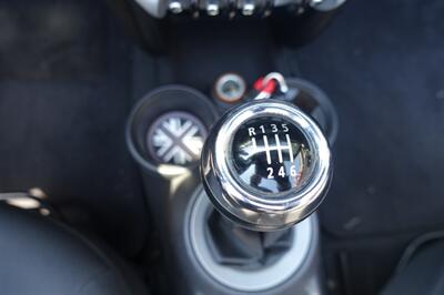 2009 MINI Cooper   - Photo 17 - Newark, NJ 07104