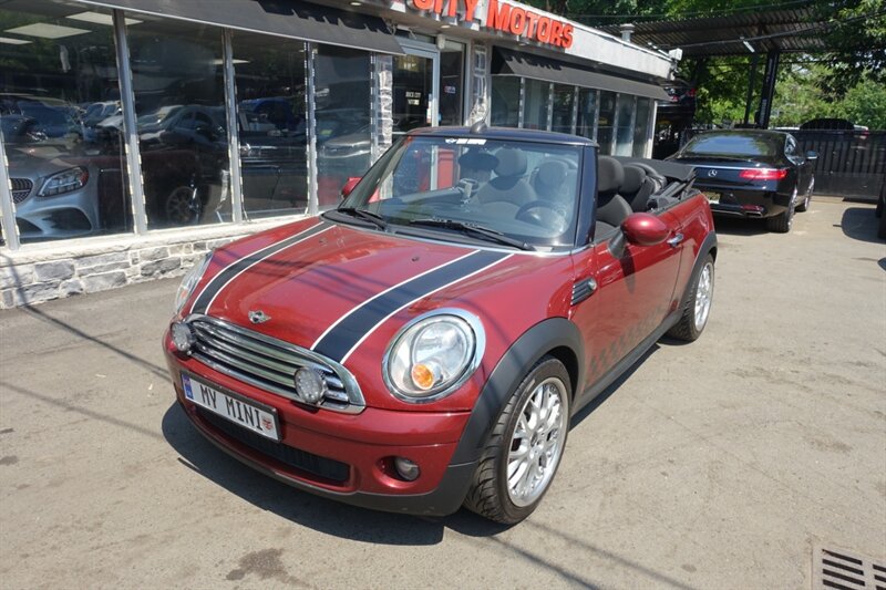 2009 MINI Cooper -'s photo