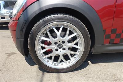 2009 MINI Cooper   - Photo 19 - Newark, NJ 07104