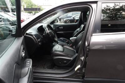 2019 Jeep Cherokee Latitude Plus   - Photo 9 - Newark, NJ 07104