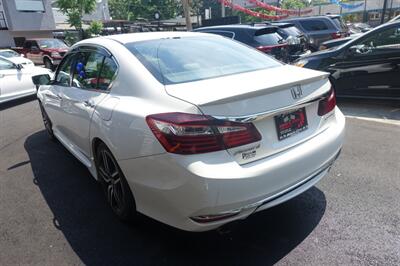 2016 Honda Accord Sport   - Photo 6 - Newark, NJ 07104