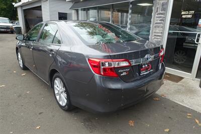 2012 Toyota Camry Hybrid XLE   - Photo 6 - Newark, NJ 07104