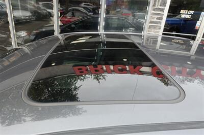 2012 Toyota Camry Hybrid XLE   - Photo 21 - Newark, NJ 07104