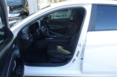 2024 Hyundai ELANTRA SEL - Photo 9 - Newark, NJ 07104