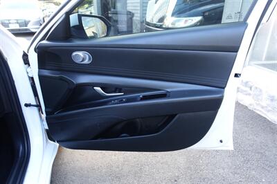2024 Hyundai ELANTRA SEL - Photo 15 - Newark, NJ 07104