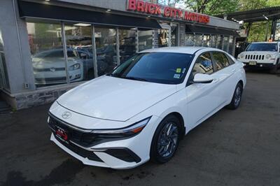 2024 Hyundai ELANTRA SEL Sedan