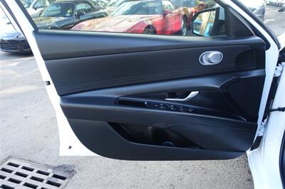 2024 Hyundai ELANTRA SEL - Photo 10 - Newark, NJ 07104