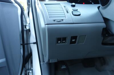 2008 Toyota Avalon Limited   - Photo 27 - Newark, NJ 07104