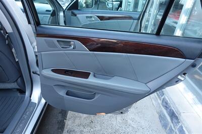 2008 Toyota Avalon Limited   - Photo 18 - Newark, NJ 07104