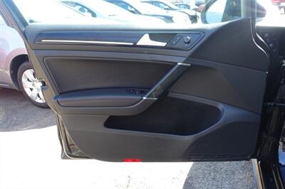 2015 Volkswagen Golf GTI S   - Photo 10 - Newark, NJ 07104