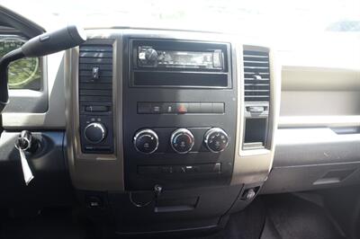 2012 RAM 1500 ST   - Photo 14 - Newark, NJ 07104