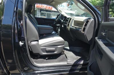 2012 RAM 1500 ST   - Photo 12 - Newark, NJ 07104